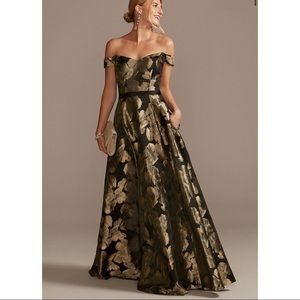 David’s Bridal Metallic Brocade Dress Plus Size 16